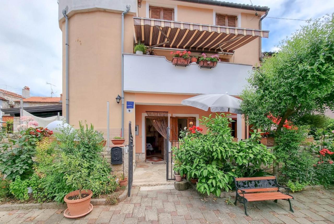 Valentino Appartement Novigrad Istria Buitenkant foto